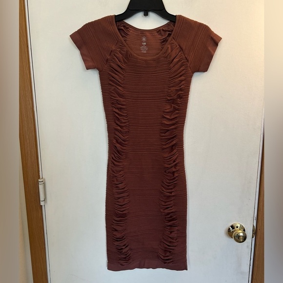 Aura Bodycon Dress Stretch XL Brown Open
Back - Picture 1 of 7